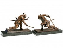 Авторская скульптура из бронзы "Борцы с мечами"
