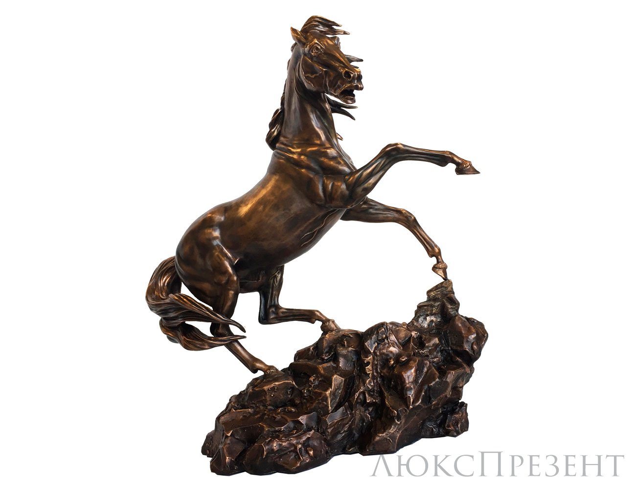 Авторская скульптура из бронзы Конь на скале