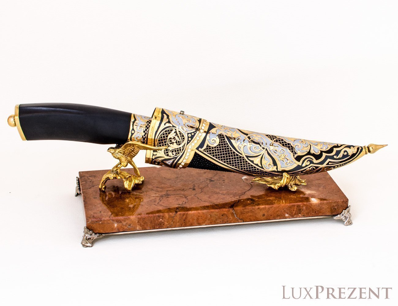 Нож на подставке "Сокол" Златоуст