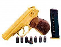 Золотой пистолет Макарова (ПМ) охолощенный