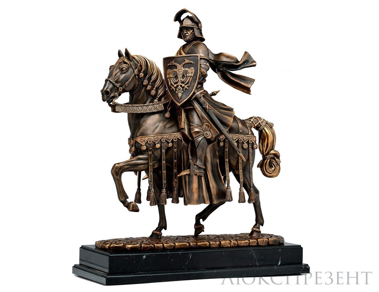 Авторская скульптура из бронзы Рыцарь на коне