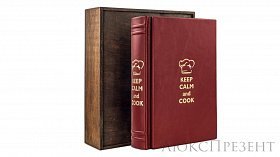 Книга для записи кулинарных рецептов в кожаном переплете