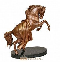 Статуэтка «Конь с попоной» патинированная